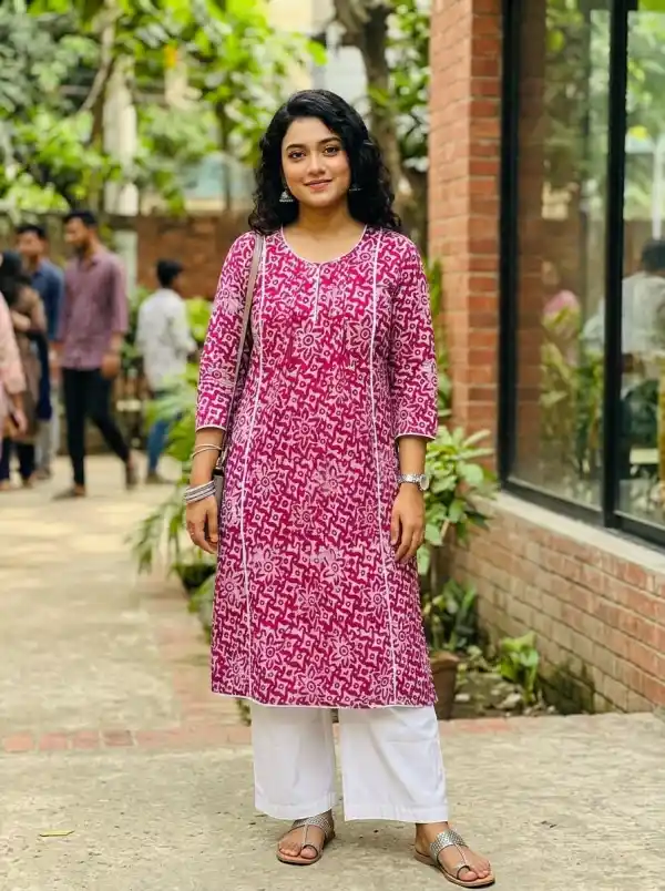 প্রিমিয়াম ওয়ান পিস কুর্তি - স্টার ডিজাইন